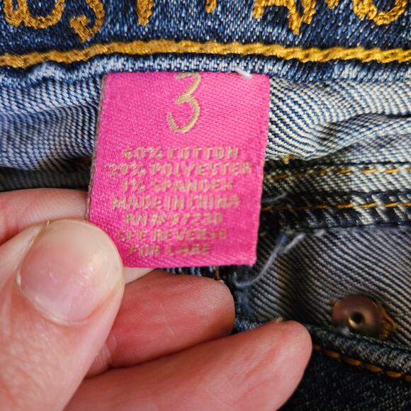 Almost Famous Skinny Jeans Size 3 Junior Distressed Medium‎ Wash - Picture 8 of 10